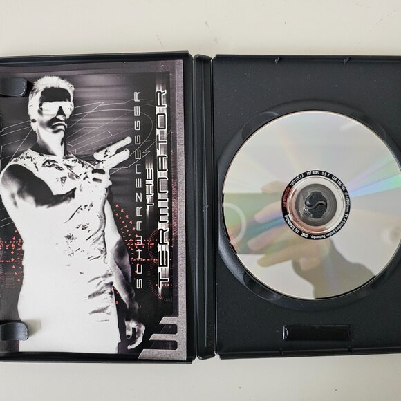 The Terminator DVD 1984 Widescreen - Arnold Schwarzenegger, Michael Biehn, Linda - Picture 3 of 4